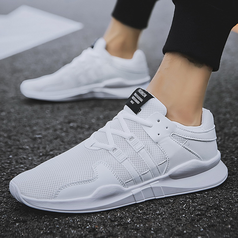 Sepatu Pria Sepatu Olahraga Renda Jaring Baru Musim Semi dan Musim Gugur Sepatu Flat Fashion Pria Sepatu Santai Sepatu Berkendara Sepatu Kerja Luar Ruangan