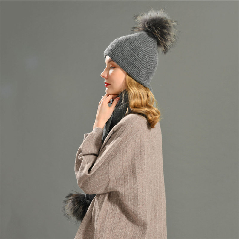 Neue Nette Echt Waschbären Pelz Pom Poms Kaschmir Stricken Beanie Hut und Schal Set Winter Verdicken Absicherung Mützen und Schals sets