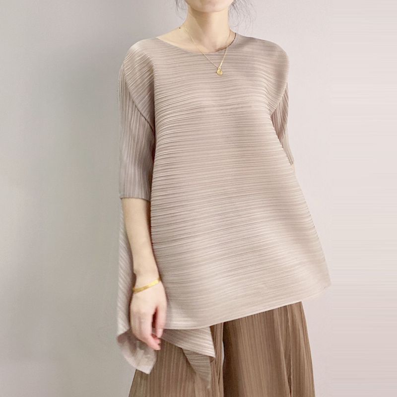 Changpleat Kaus Wanita Berlipat Miyak Baru Atasan Longgar Leher-o Lengan 1/2 Kaus Wanita Ukuran Besar