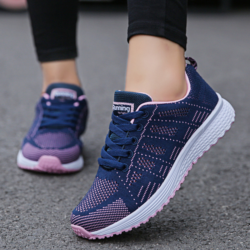 Baskets plates en maille pour femmes, chaussures vulcanisées, blanches, décontractées, respirantes, pour la marche et la Gym, 2021