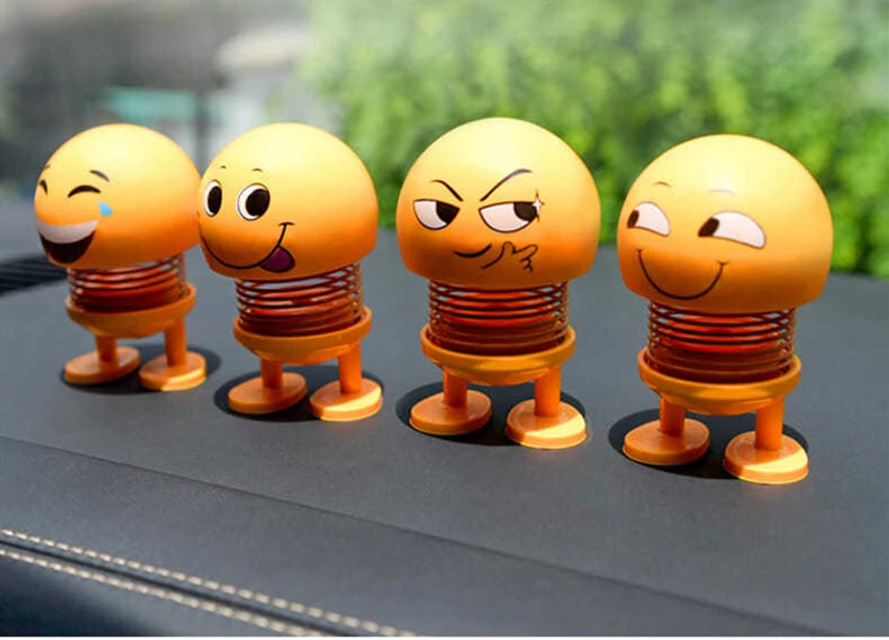 เครื่องประดับ Bobble หัว Nod ตุ๊กตาน่ารักการ์ตูนตลกแดชบอร์ดตกแต่ง Facial Expression รถอุปกรณ์เสริมภายใน