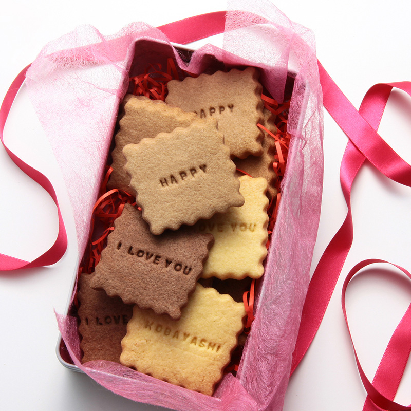 Khuôn Cắt Cookie Trang Trí Dụng Cụ Bảng Chữ Cái Báo Chí Tem In Nổi Stencils Đường Dán Fondant Khuôn Bánh Quy Khuôn Làm Bánh