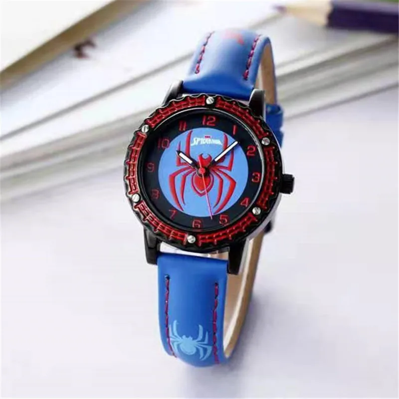 Zegarek dla dzieci z kreskówek chłopiec uczeń szkoły podstawowej zegar Spiderman zegarek kwarcowy świecący wskaźnik chłopięcy zegarek na rękę