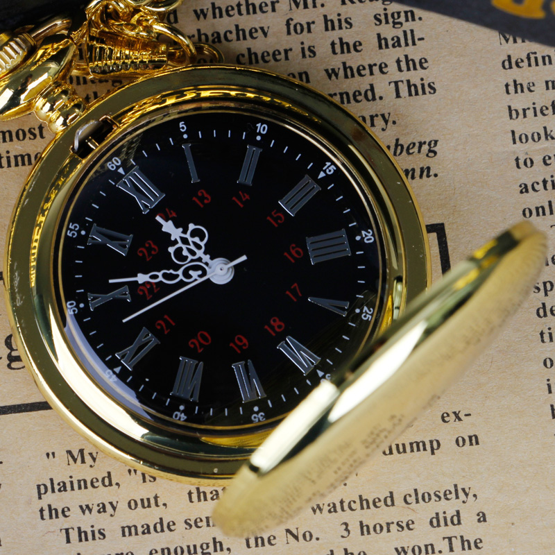 Часы кварцевые карманные с квадратным циферблатом и римскими цифрами