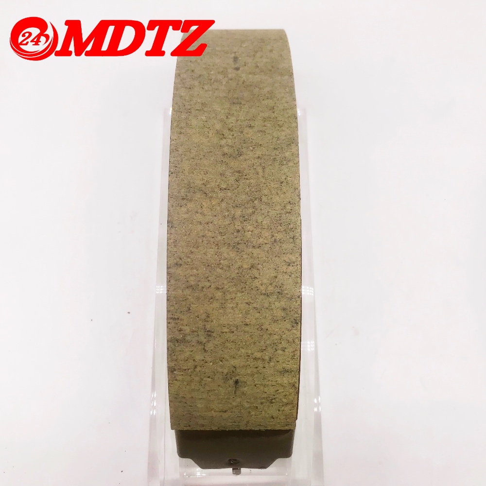 Sepatu Rem Otomotif Berkualitas Tinggi untuk TOYOTA HIACE TACOMA TRH223 KDH222 2004-2020