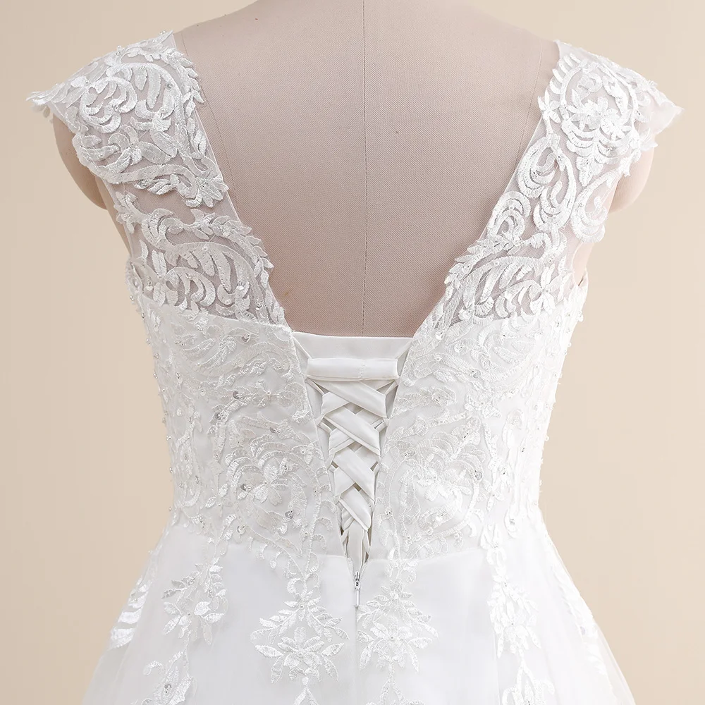 Incredibile abito da sposa taglie forti personalizzato scollo a V maniche ad aletta abiti a linea tulle applique in pizzo abito da sposa Robe De Mariee