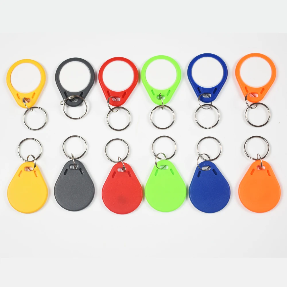20 Cái/lốc EM4305 T5577 125Khz Chép Rewritable Viết Được Viết Lại Keyfobs Thẻ RFID Móc Khóa Thẻ Gần Đột Quyết Huy Hiệu Nhân Bản