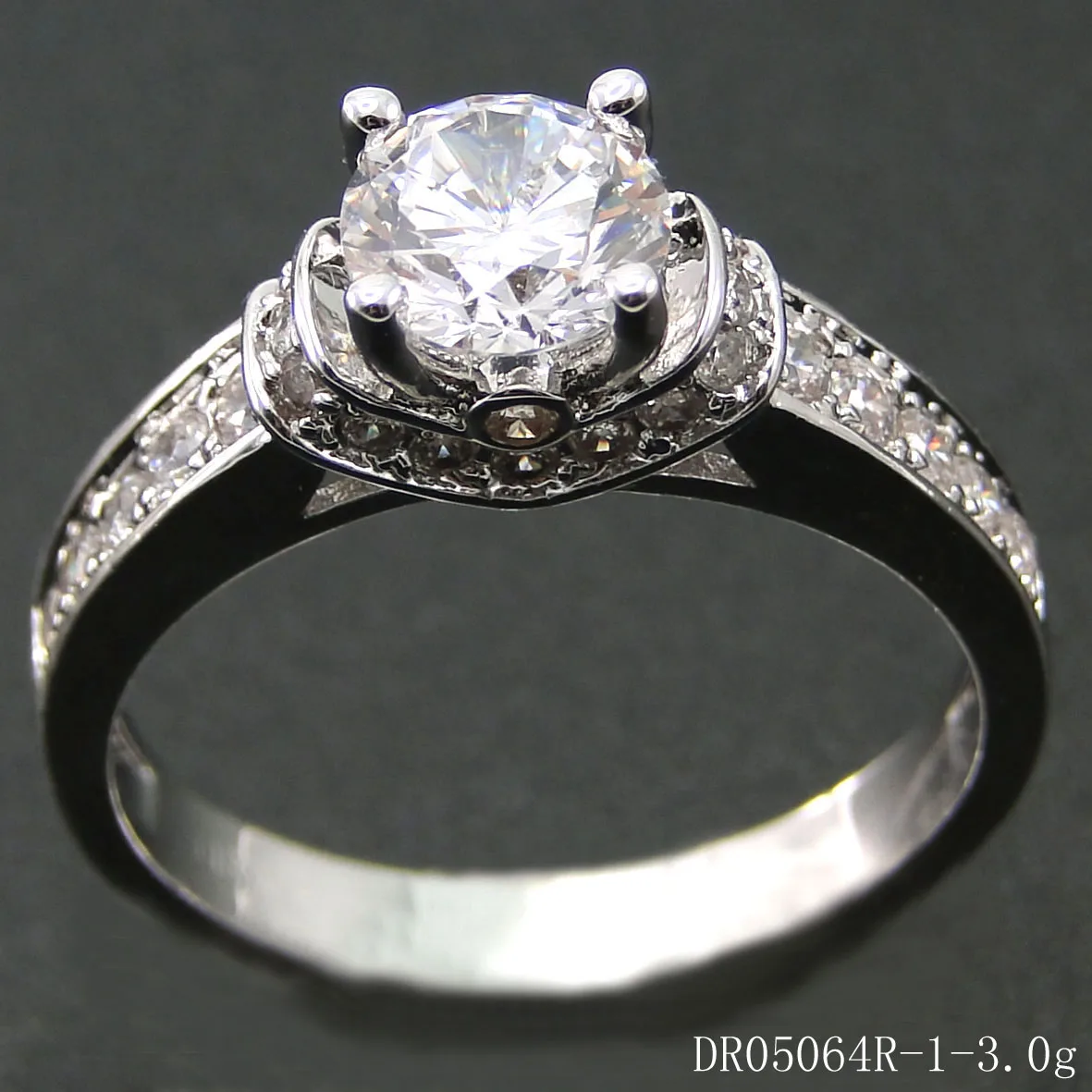 ทองเหลืองอารมณ์แหวน Zircon ของขวัญ Zircon