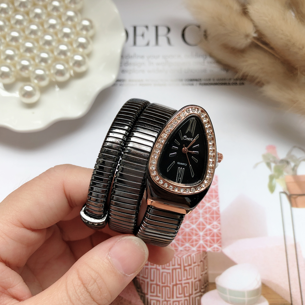 Reloj dorado de lujo para Mujer, pulsera de serpiente de cristal, Reloj de cuarzo, novedad de 2021