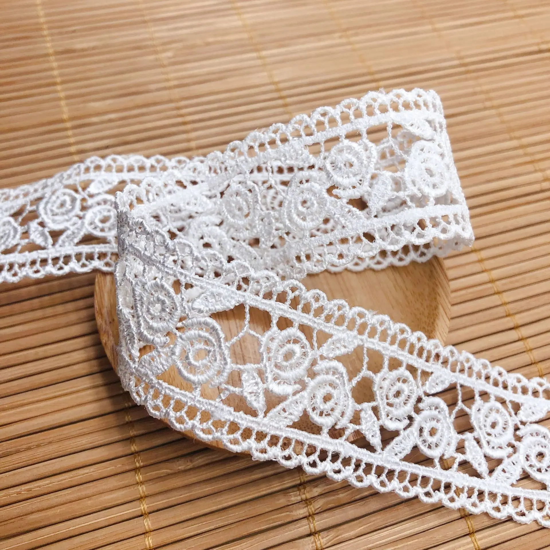 3 ヤード水溶性 DIY ネックレス両側ローズポリエステルレース 3 センチメートル糸衣服アクセサリー刺繍衣類縫製アクセサリー