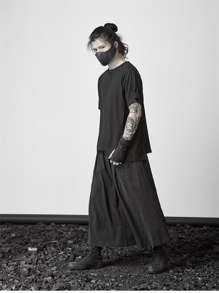 Celana Kaki Lebar Pria Mode Kepribadian Jepang Baru Pasang Celana Kasual Ukuran Besar Longgar Hitam Gelap Pria