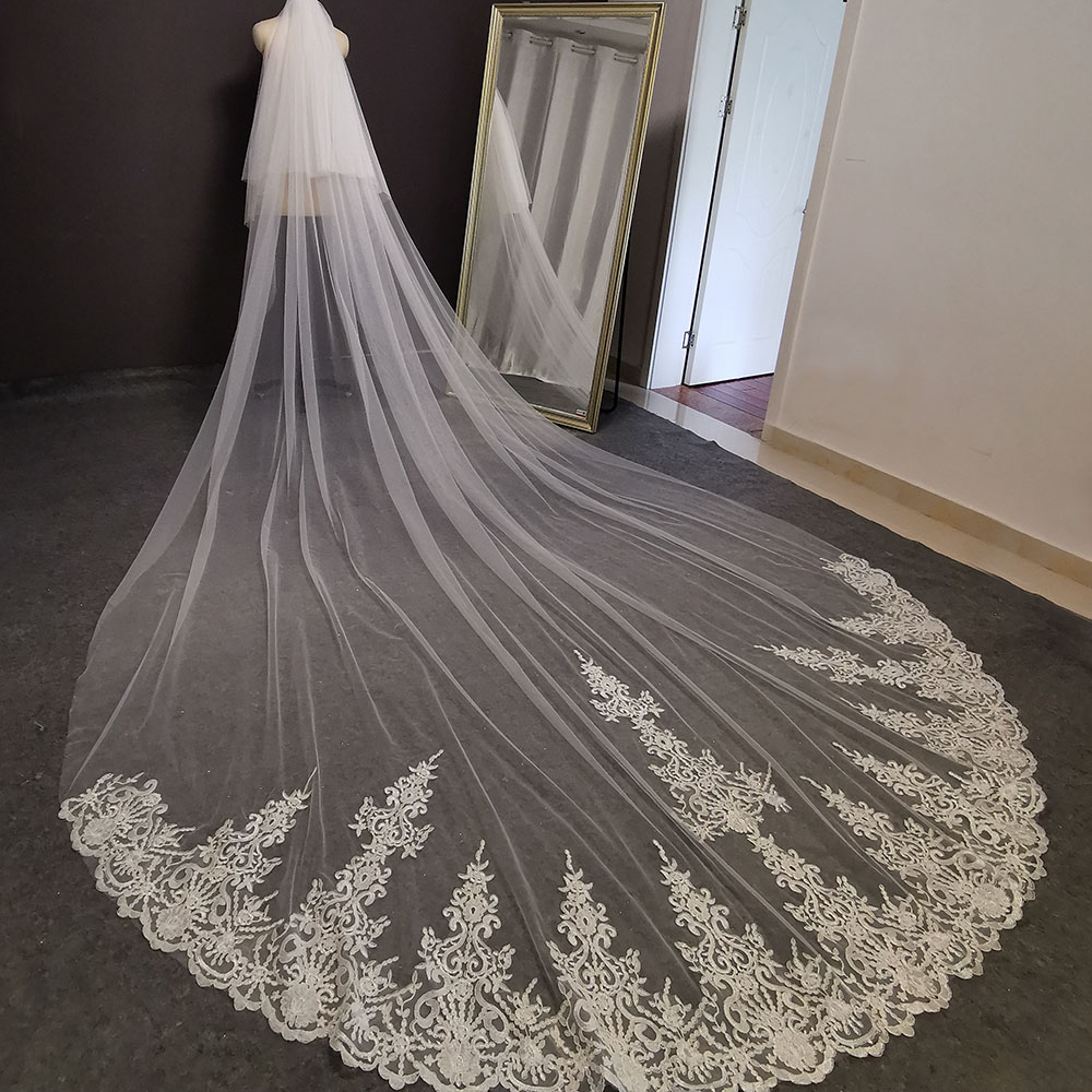 Photos réelles personnalisées 2 T longue dentelle voile de mariage 4 mètres blanc ivoire voile de mariée avec peigne fard à joues mariée casque accessoires