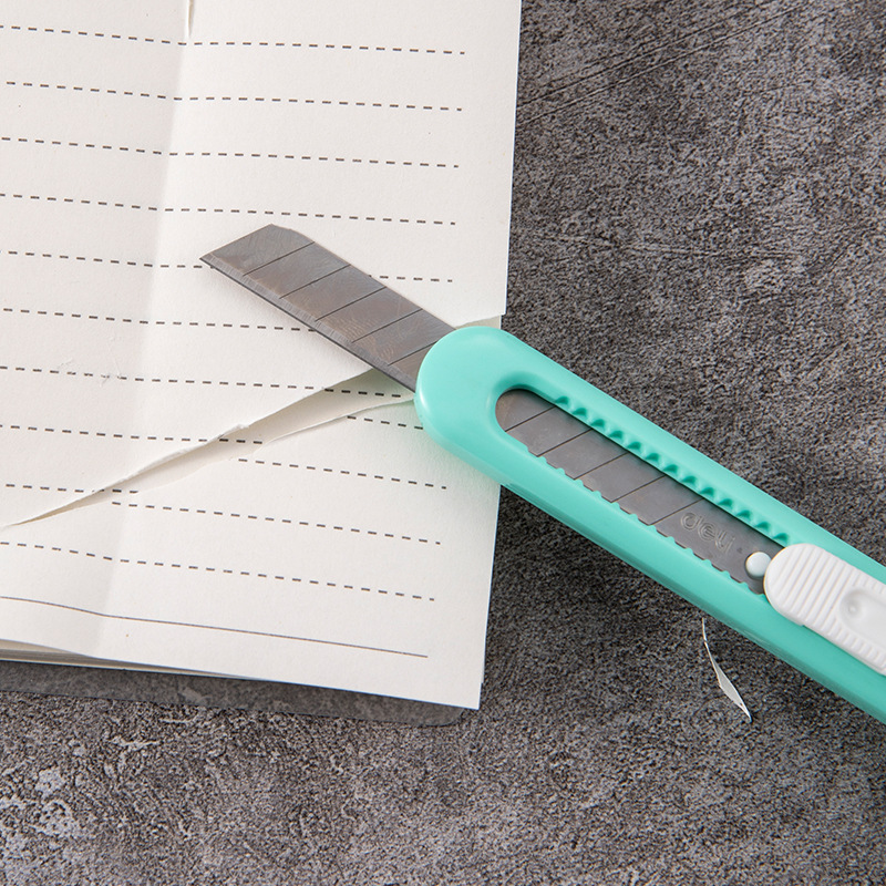 Zufällige Candy Color Mini tragbares Allzweckmesser Papierschneider Schneiden von Papier Büromaterial