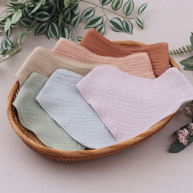 Bebé babero de algodón recién nacido de triángulos de colores bufanda alimentación Saliva pañuelo de toalla paño del Burp niños niñas regalo 4 unids/set