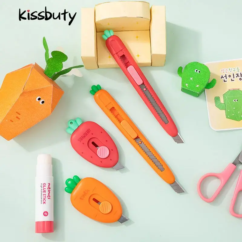 Novelty Kawaii Carrot Strawberry Utility Knife Mini Portable Craft Wrapping Box Paper Envelope Cutter Knife Letter Opener Tools