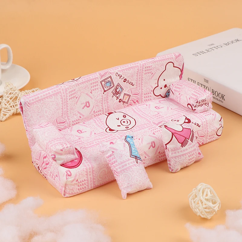 Sofá pequeño de tela Floral para casa de muñecas, muebles con 2 almohadas, accesorios para muñecas, 20cm x 7,5 cm x 9cm