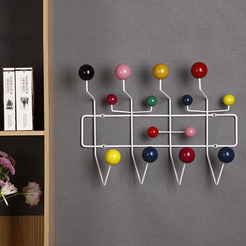 Multicolor Hange เฟอร์นิเจอร์ไม้แขวนเสื้อ Ball Rack ตะขออเนกประสงค์สําหรับเครื่องประดับสําหรับของขวัญเด็กโลหะตกแต่งกระเป๋า