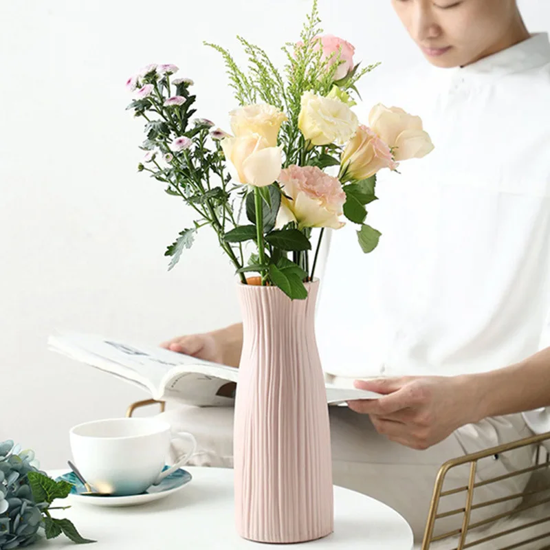 แจกันพลาสติกบ้านสําหรับตกแต่งสีขาวเลียนแบบเซรามิคดอกไม้หม้อพืชตะกร้า Nordic งานแต่งงานตกแต่งโต๊ะรับประทานอาหารห้องนอน