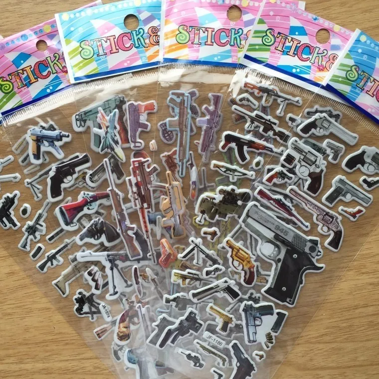 HOT! 1 CÁI nổi tiếng thế giới gun 3D stickers home trang trí tường phim hoạt hình nhỏ sticker tủ lạnh máy tính xách tay cho đồ chơi trẻ em GWOLVES