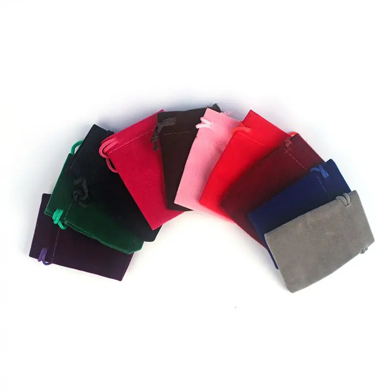 50 ชิ้น 5x7 กํามะหยี่กระเป๋า Drawstrings กระเป๋าขนาดเล็กเครื่องประดับของขวัญจอแสดงผลบรรจุกระเป๋า