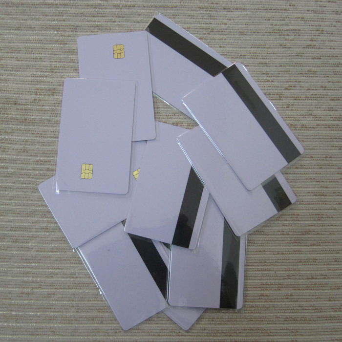 10 ชิ้น/ล็อตสีขาว Contact Sle4442 ชิป IC สมาร์ท Blank PVC Card 2750 OE แถบแม่เหล็ก Hi - Co