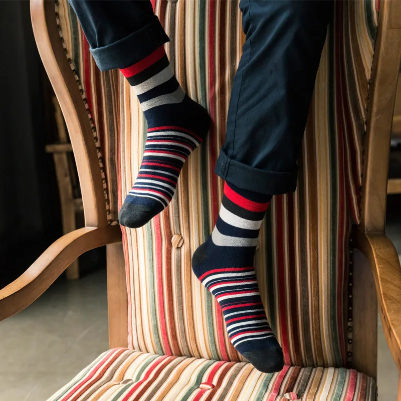 Calcetines de rayas de color para hombre, medias de último diseño, populares, de algodón, 5 pares
