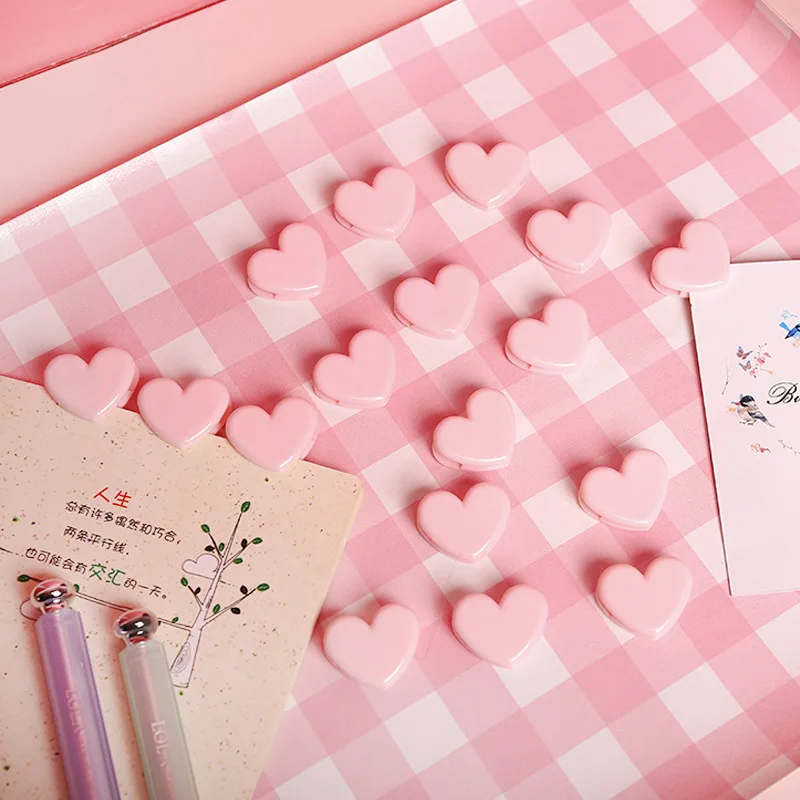 10 teil/los Nette liebe herz Farbe Kleine Büroklammer Kunststoff Handwerk Memo Clips DIY Kleidung Foto Klemmen Dekorative Büro Schule