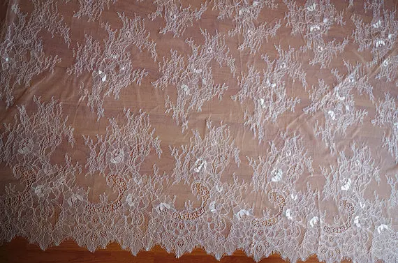 Kain Renda Chantilly 3 Yard, Kain Renda Pernikahan Retro dengan Tepi Bergigi Ganda
