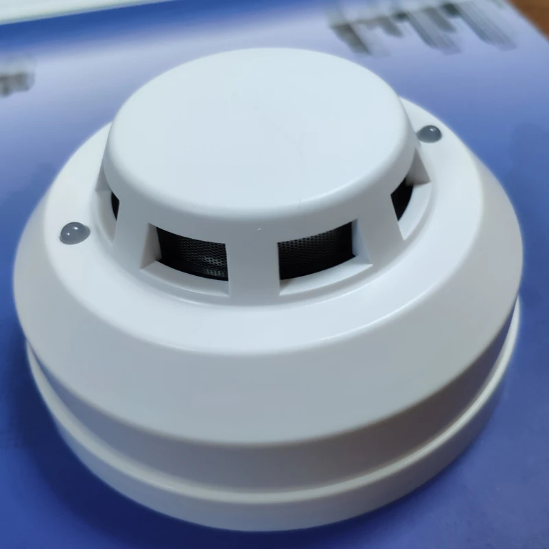 AC120-240V Smoke Detector 4 Wired Photoelectronic Smoke Sensor Fire Detector with Relay Output