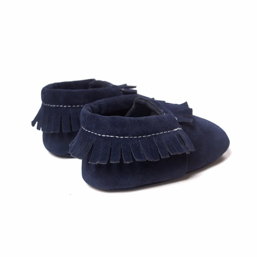 Zapatos de primeros pasos para bebé, zapatillas de entrenamiento cómodas y suaves con flecos, color azul marino, a la moda