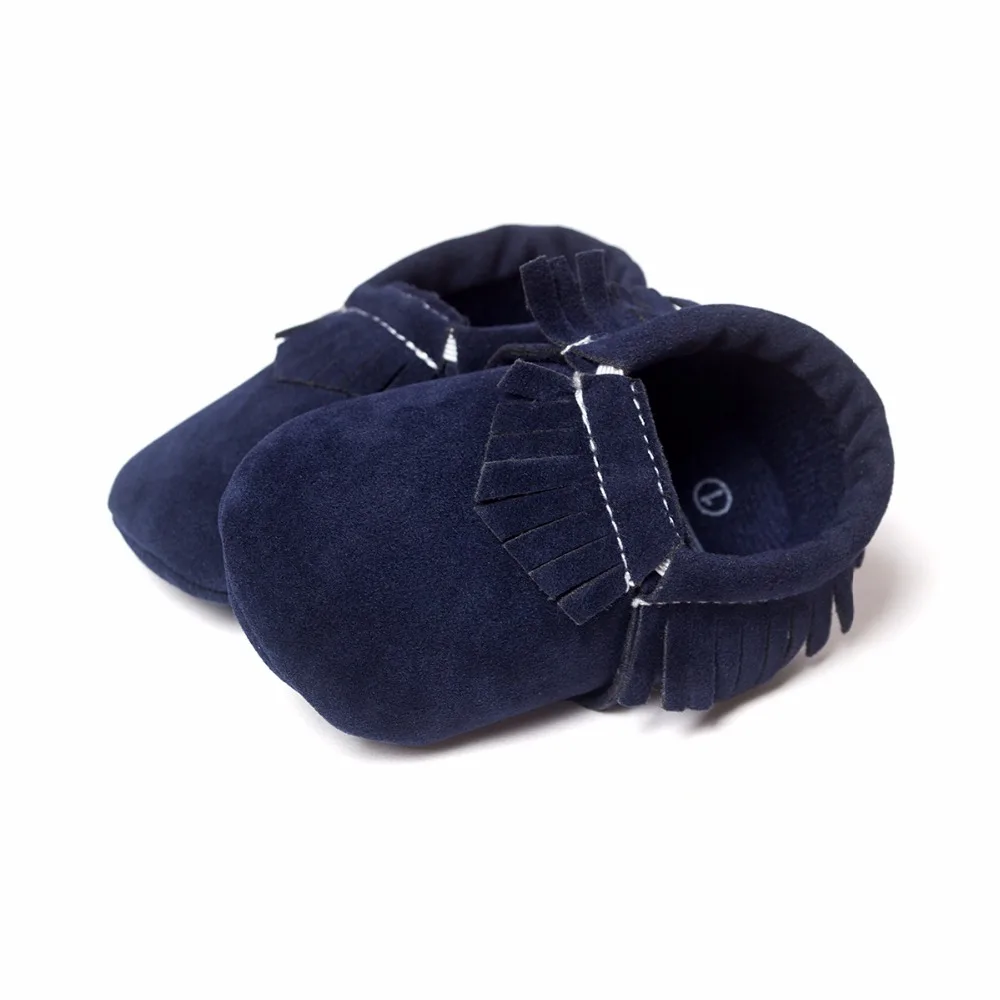 Zapatos de primeros pasos para bebé, zapatillas de entrenamiento cómodas y suaves con flecos, color azul marino, a la moda
