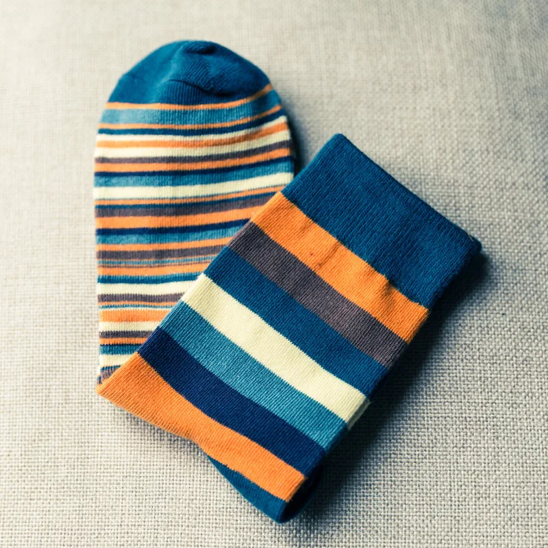 Calcetines de rayas de color para hombre, medias de último diseño, populares, de algodón, 5 pares
