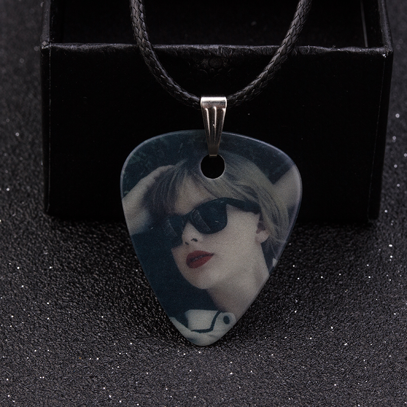 SOACH Púas de guitarra de 1,0mm, collar, tiras colgantes, collares de cadena, joyería, accesorios de guitarra, una variedad de estilos