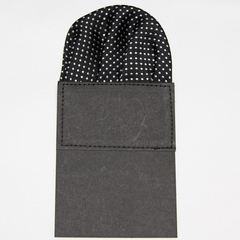 Dot Herren-Taschentuch aus Papier mit vorgefaltetem Einsatz und quadratischem Einsatz