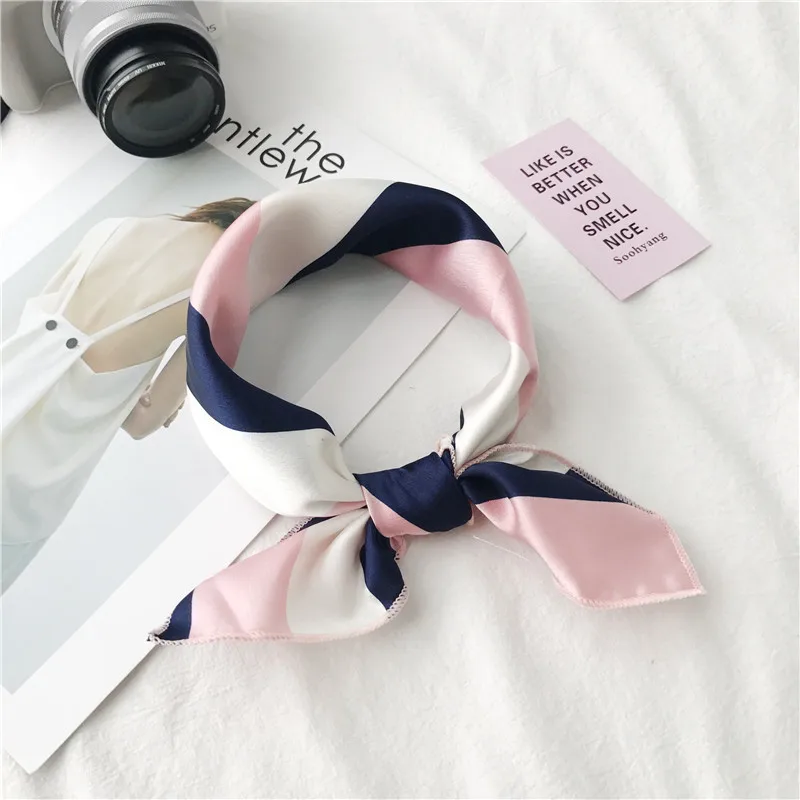 Tóc Khăn Áo In Hình Động Vật Cao Cấp Satin Nhỏ/Vuông/Lụa/Cổ/Vòng/Khăn Mùa Đông Đầu khăn Choàng Wome Cổ Thời Trang 2020