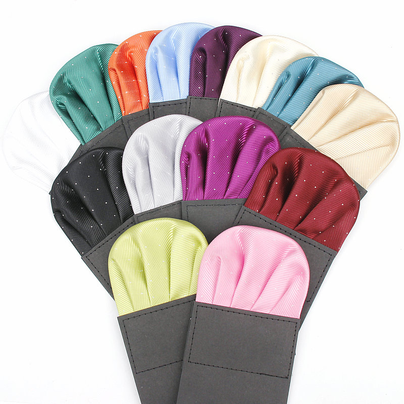 โรงงาน Men's Pre - พับ Pocket Square Silver Polka Dot ผ้าเช็ดหน้างานแต่งงานอย่างเป็นทางการธุรกิจหน้าอกผ้าขนหนูสีดำสีขาวสีแดง