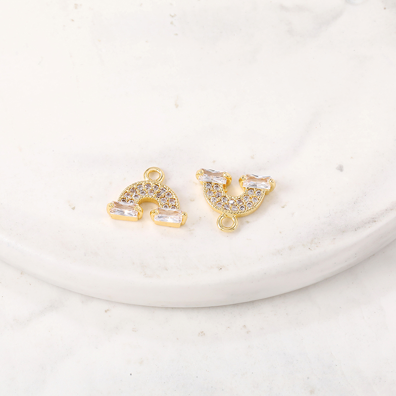 Pabrik Grosir Warna Emas Kuningan dan Zirkon Pelangi Jimat Liontin Kalung dan Gelang Anting Diy Aksesori Perhiasan