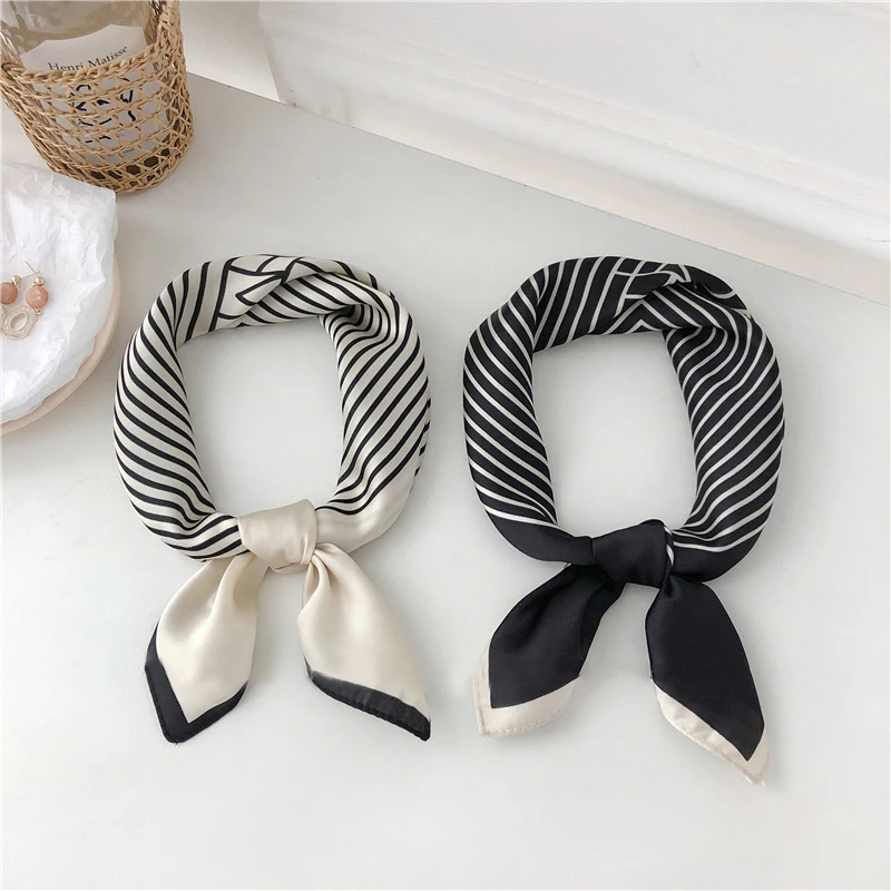 Luna & Cá Heo Nữ Retro Chống Nắng Nhỏ Lụa 55X55Cm Màu Be Dây Voan Mũ Trùm Đầu Cao Su Túi Nơ bộ Áo Liền Quần Cổ Hijab