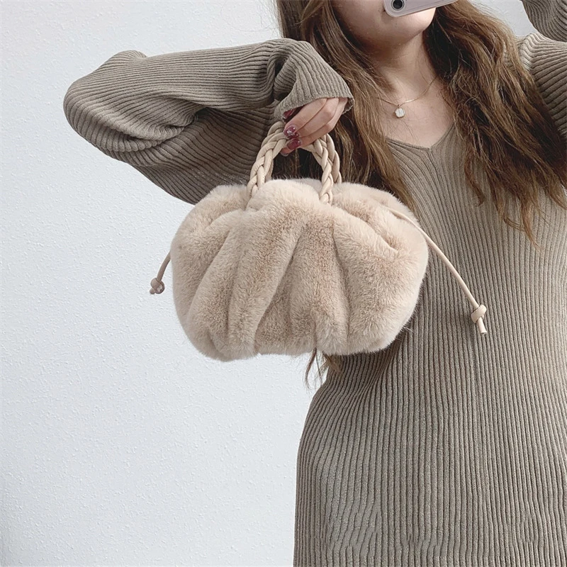 สีทึบ Tote กระเป๋าแฟชั่นคุณภาพสูง Soft Plush ผู้หญิง Designer กระเป๋าถือกระเป๋าเดินทางฟักทองรักแร้กระเป๋า