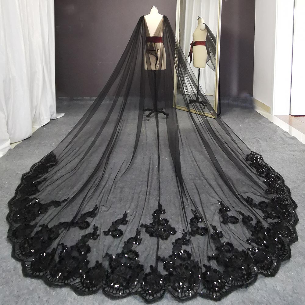 Maßgeschneiderte echte Fotos schwarz lange Hochzeit Boleros Bling Pailletten Spitze Kathedrale Braut Cape Bolero Mariage Schulter Schleier
