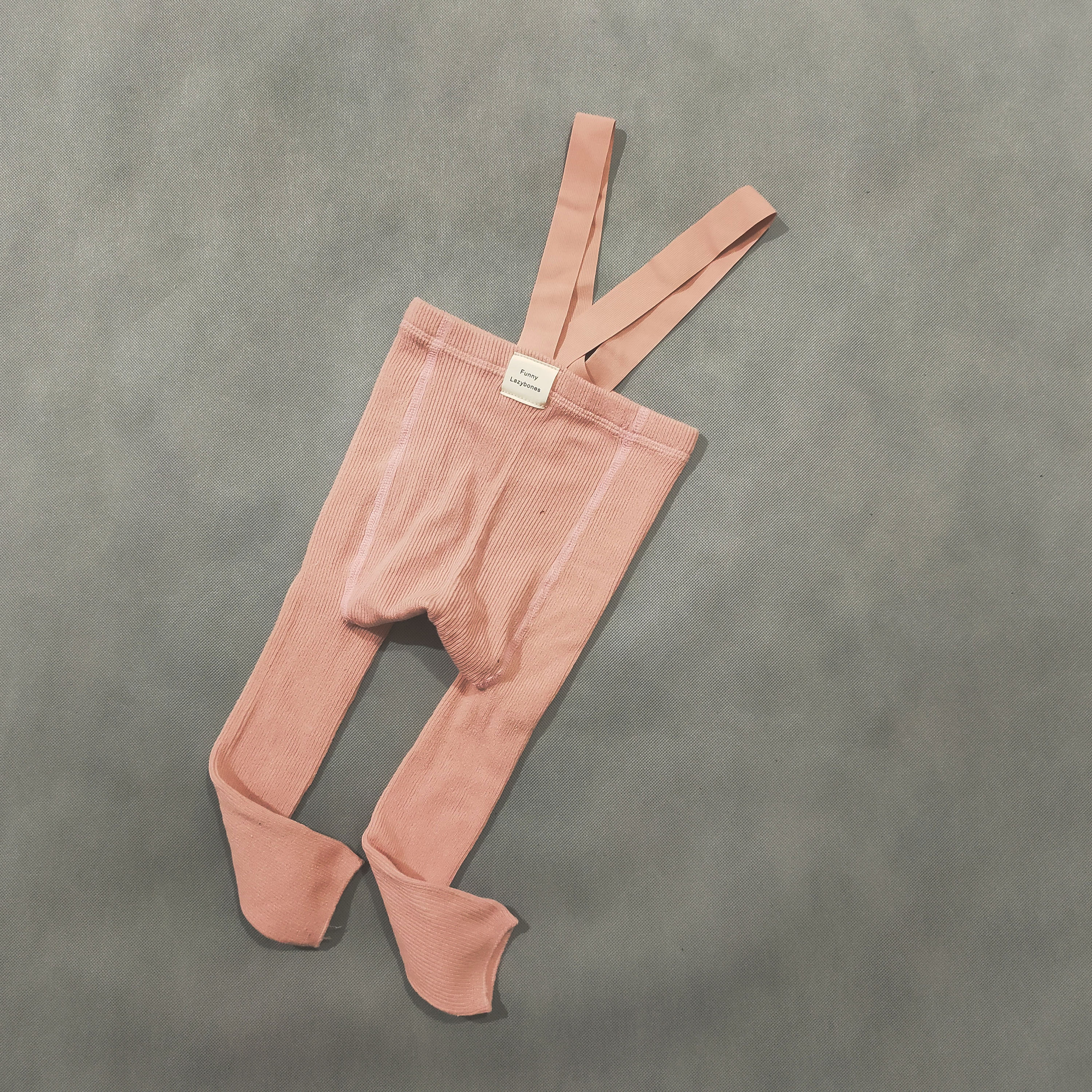 Modelli spagnoli primaverili e autunnali Bretelle a vita alta Pantaloni corti Leggings per bambini grandi in PP