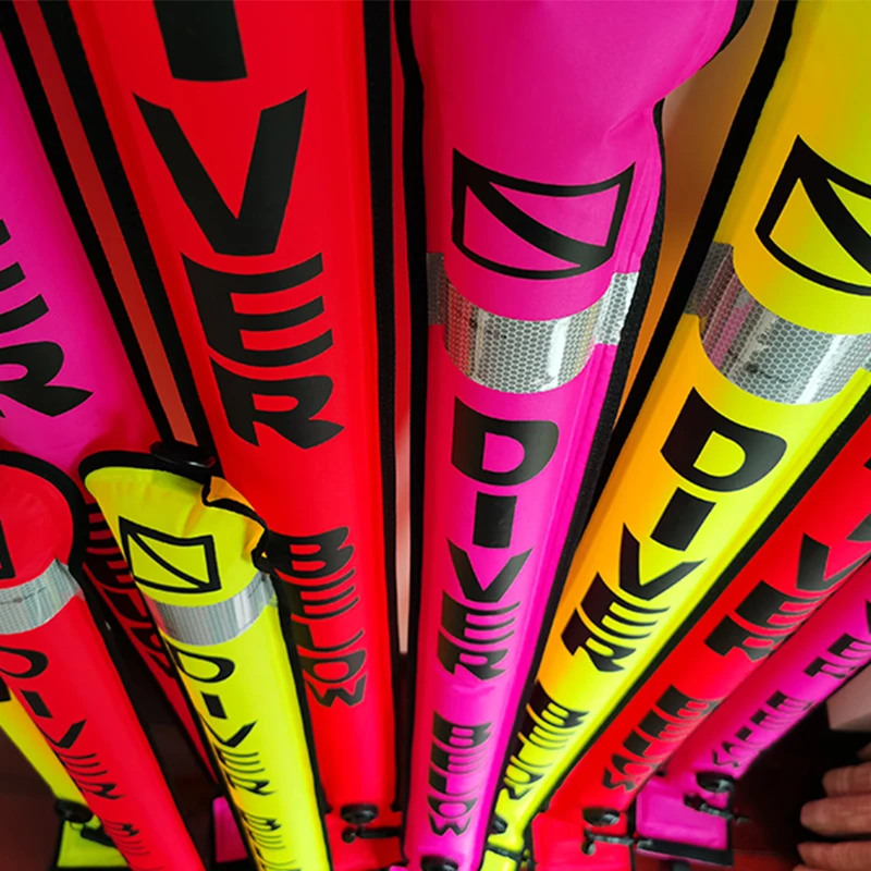 ดําน้ํา SMB 1.2m 1.5m 1.8m Buoy การมองเห็นที่มีสีสันความปลอดภัย Inflatable ดําน้ํา SMB พื้นผิวสัญญาณ Marker Buoy อุปกรณ์เสริม