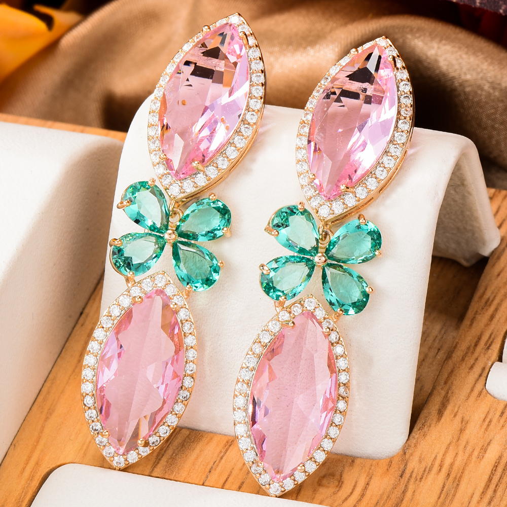 Anting-Anting Berkilau Kristal Zirkonia Kubik Permen Jelas Geometris Trendi untuk Wanita Anting-Anting Pengantin Wanita Grosir Arete De Mujer Modernos