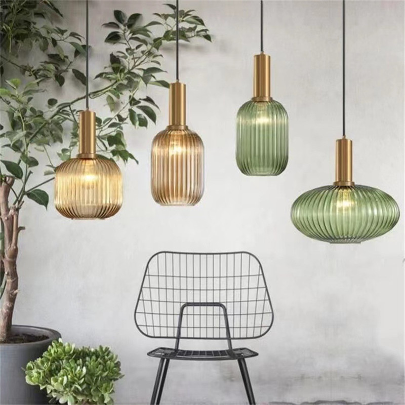 Luces colgantes de cristal coloridas para restaurante Retro, lámpara creativa para sala de estar, lámpara de noche Simple LED E27, iluminación colgante para loft