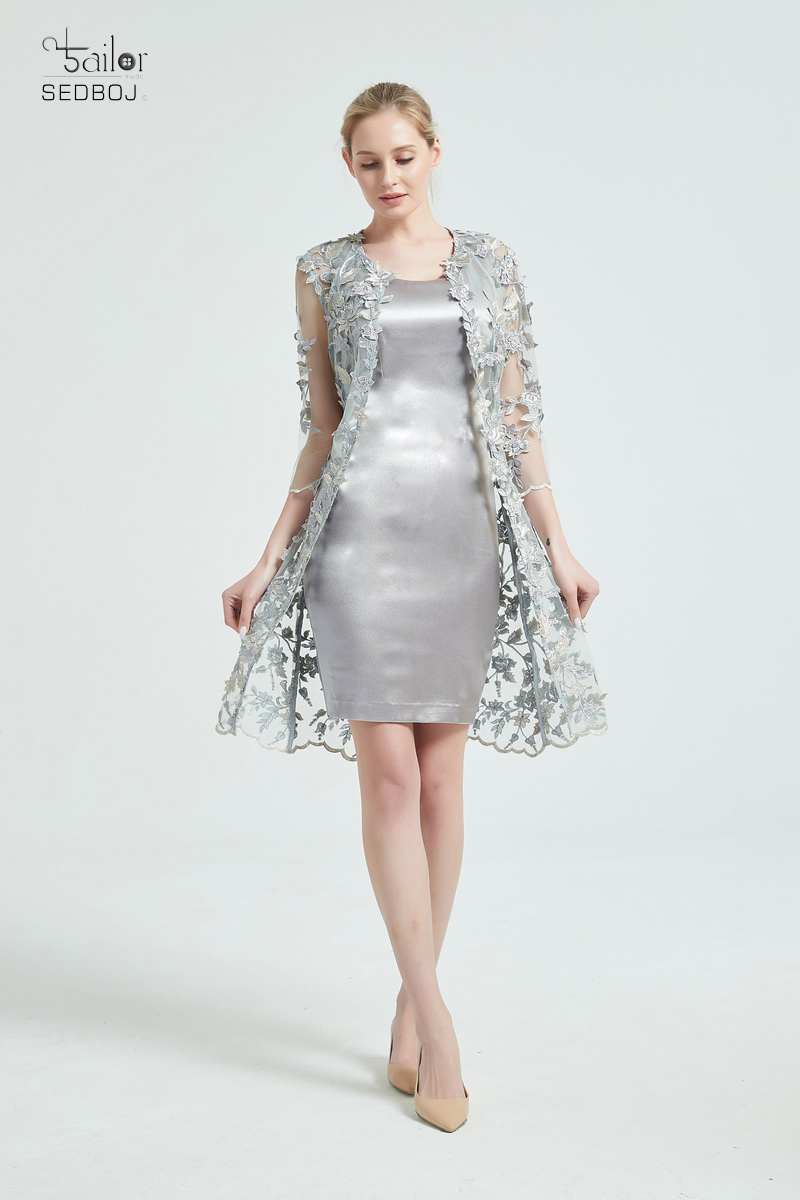 Loja de alfaiate personaliza conjunto de renda cinza para noiva e mãe chinesa