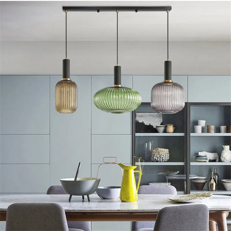 Luces colgantes de cristal coloridas para restaurante Retro, lámpara creativa para sala de estar, lámpara de noche Simple LED E27, iluminación colgante para loft