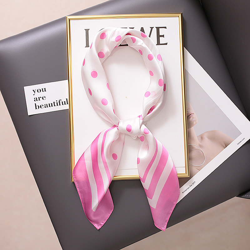 Foulard in raso di seta di lusso da donna quadrato stampato 70cm scialle quadrato e sciarpa Wrpas per fascia da donna sciarpa