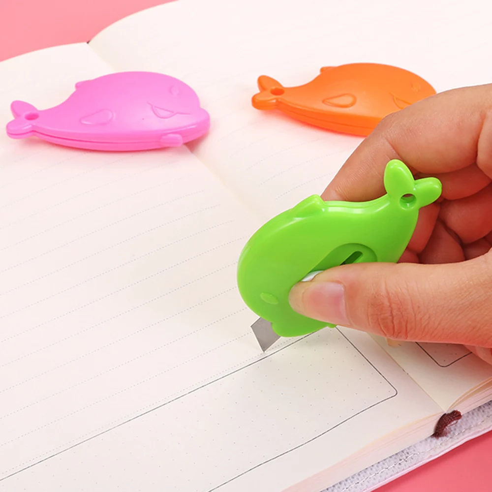 1pc Cartoon Utility Knife Mini Whale Portable Small And Convenient Express Unboxing Knife Office Cutting Blade