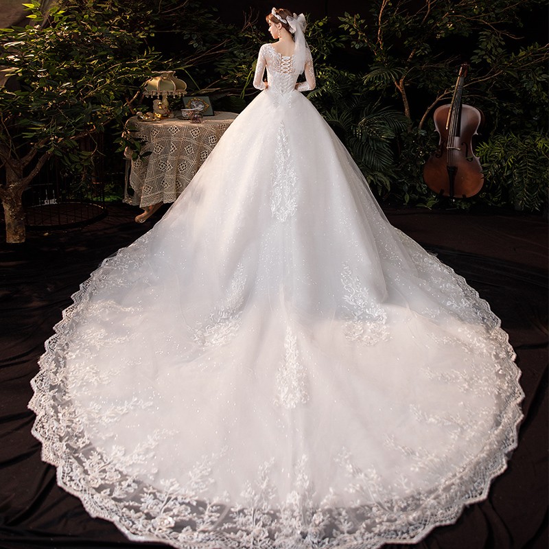Abito da sposa bianco puro di lusso con grande strascico 2024 Nuovo semplice abito da sposa in pizzo con maniche a tre quarti e fiori taglie forti personalizzato
