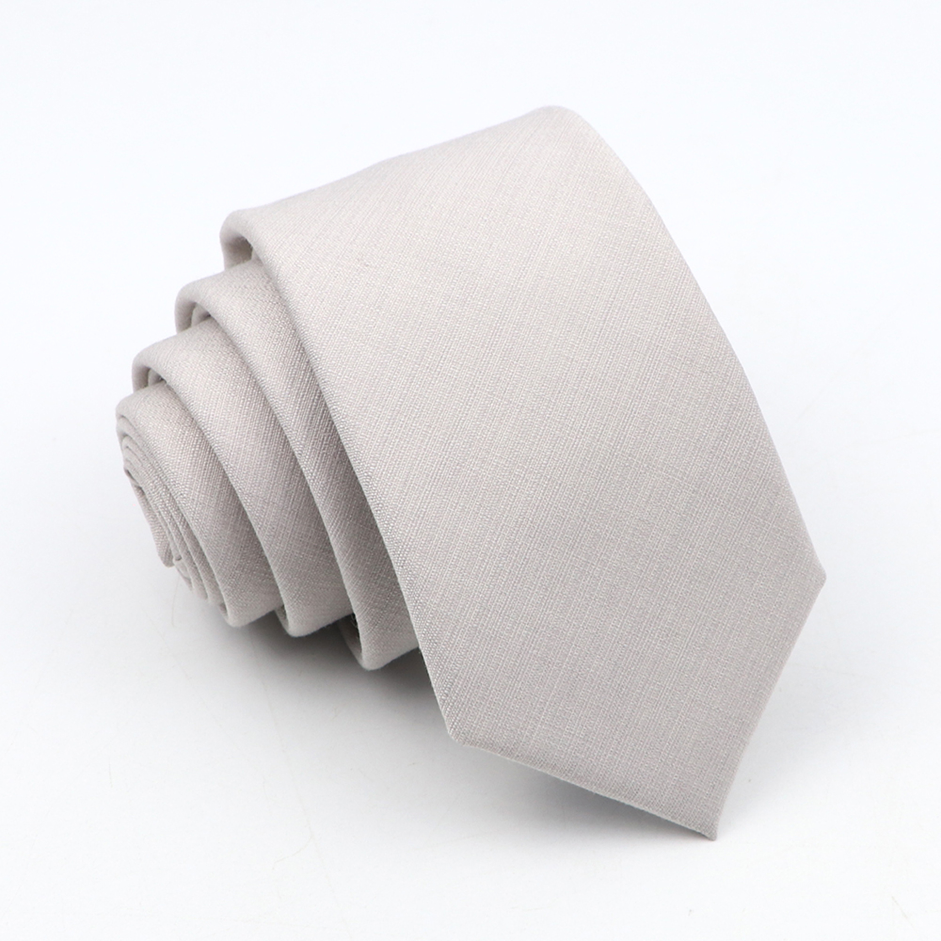 ใหม่คลาสสิกสีทึบผูกคุณภาพสูงนุ่มบางสบายๆผอมสีดํา Beige สีฟ้าคอ Tie ธุรกิจงานแต่งงานอาหารค่ํา Slim Men Tie